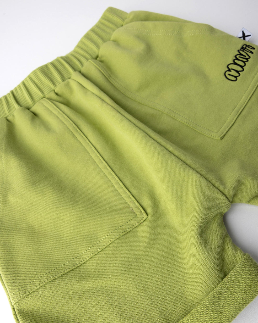 Close up detail of the Roller Short in lime