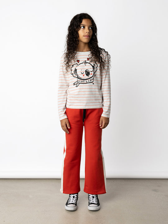 Minti kids clothing. Boxy style long sleeved tee. 190 Gram // 95% Cotton // 5% Elastane.