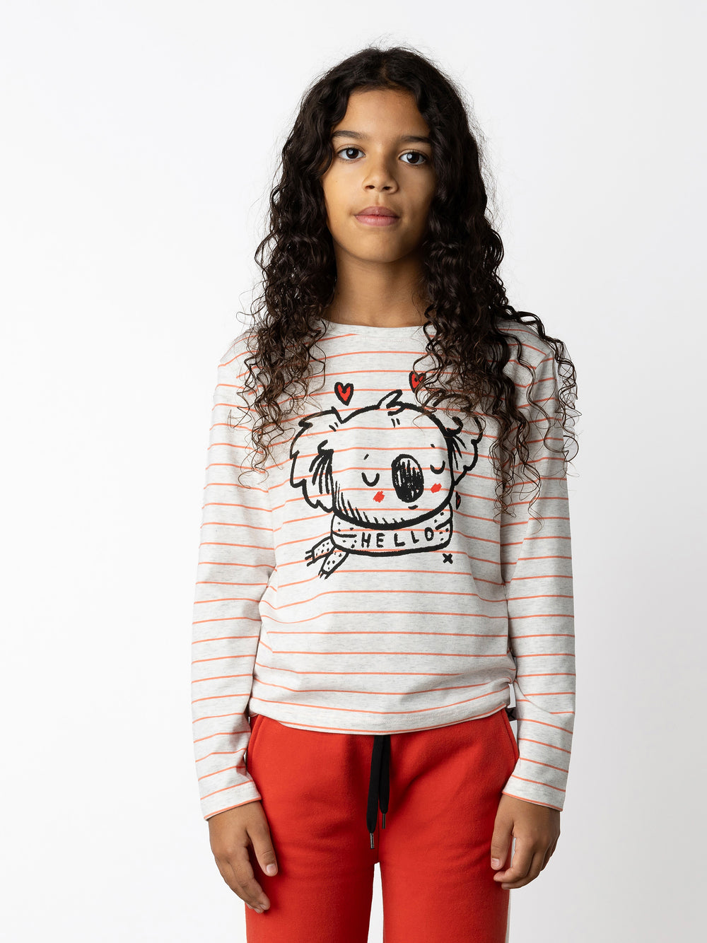 Minti kids clothing. Boxy style long sleeved tee. 190 Gram // 95% Cotton // 5% Elastane.