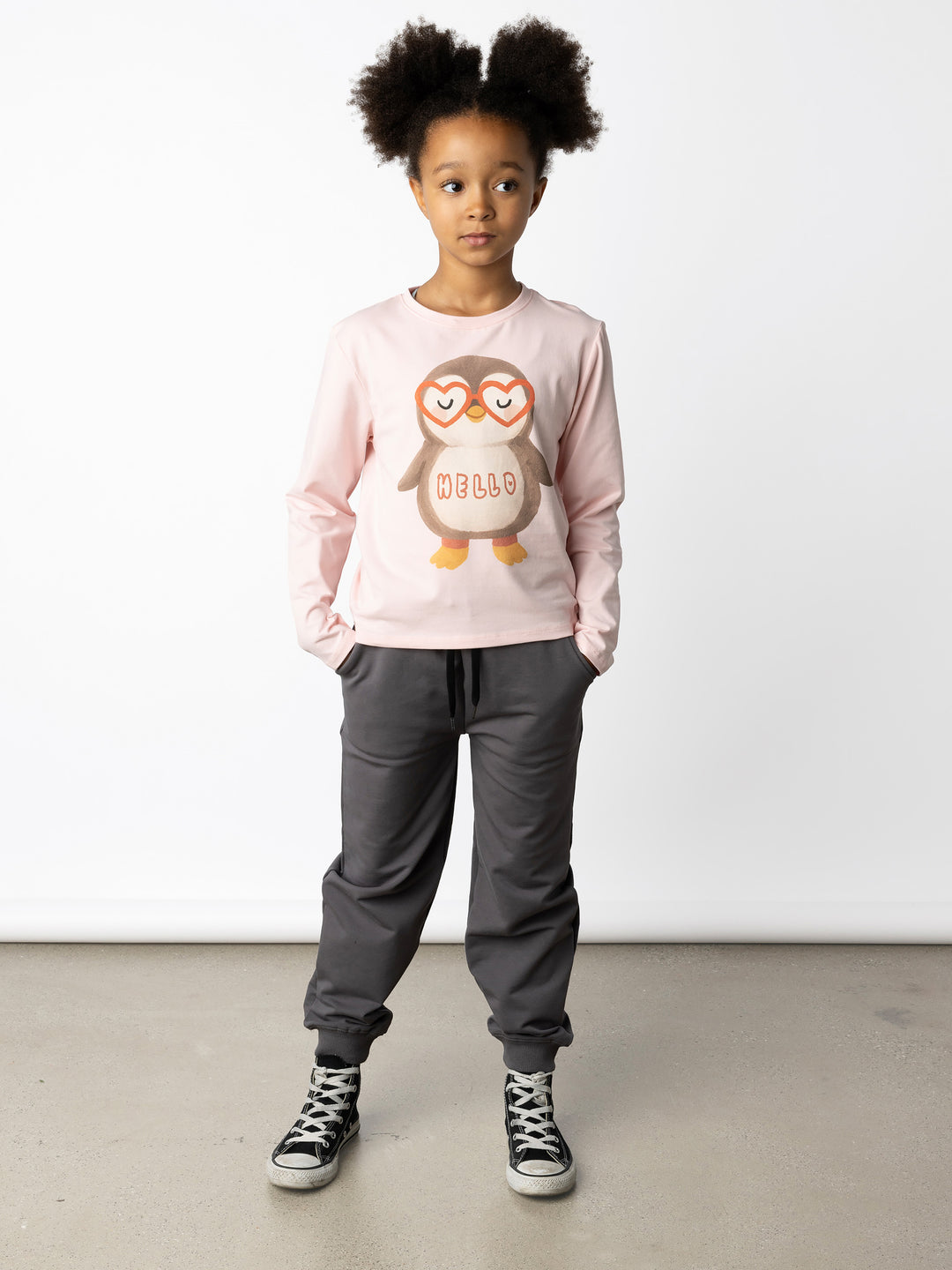 Minti kids clothing. Boxy style long sleeved tee. 190 Gram // 95% Cotton // 5% Elastane.