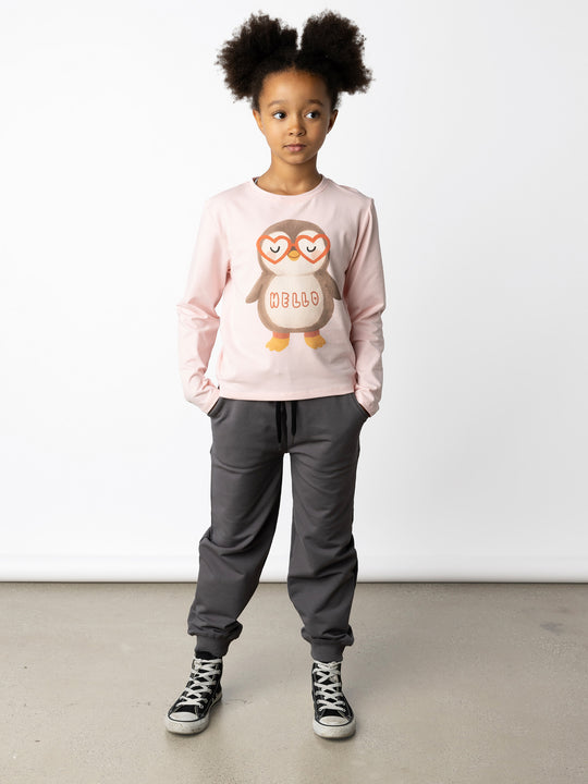 Minti kids clothing. Boxy style long sleeved tee. 190 Gram // 95% Cotton // 5% Elastane.