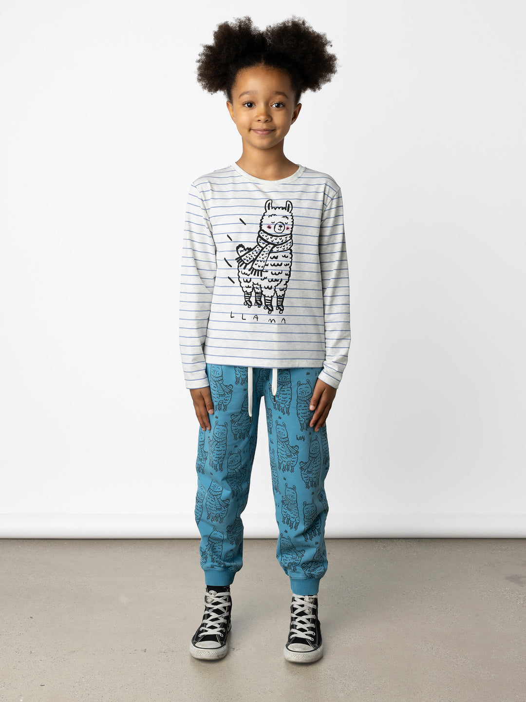 Minti kids clothing. Boxy style long sleeved tee. 190 Gram // 95% Cotton // 5% Elastane.