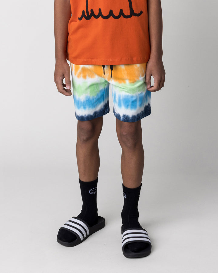 Kid wearing the Airwaves Short in navy, front view close up
