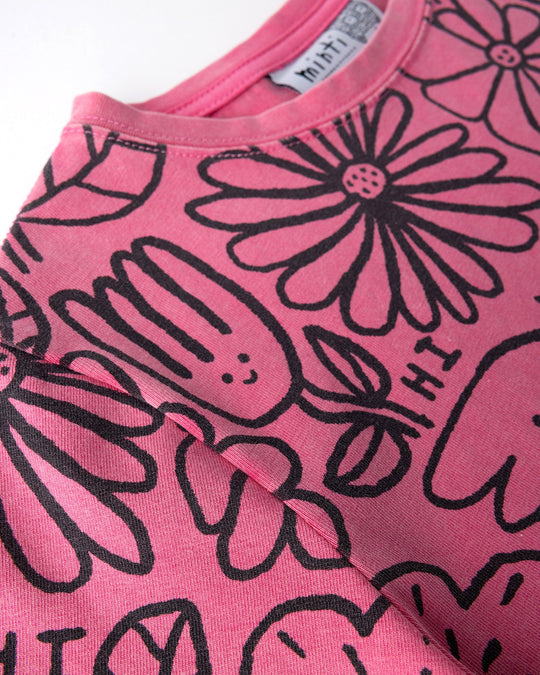 Close up of the Big Flowers Cropped Tee print in pink wash