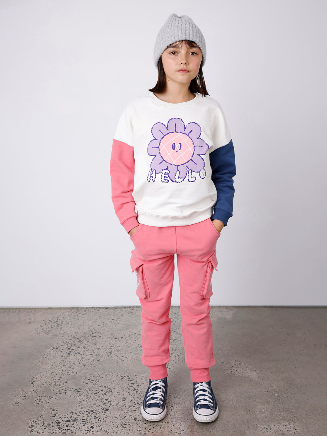 Minti Hello Bye Flower Furry Crew