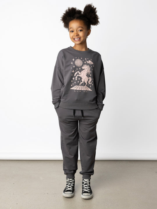 Minti kids clothing. Super cosy oversized fit crew with drop shoulder detail. 2x2 Rib at the neck, hem and cuffs. 320 Gram // 95% Cotton // 5% Elastane.