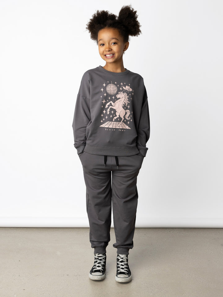 Minti kids clothing. Super cosy oversized fit crew with drop shoulder detail. 2x2 Rib at the neck, hem and cuffs. 320 Gram // 95% Cotton // 5% Elastane.