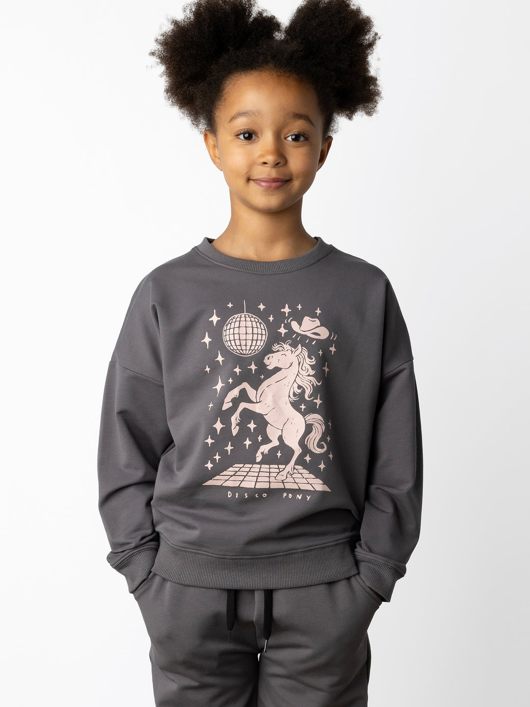 Minti kids clothing. Super cosy oversized fit crew with drop shoulder detail. 2x2 Rib at the neck, hem and cuffs. 320 Gram // 95% Cotton // 5% Elastane.