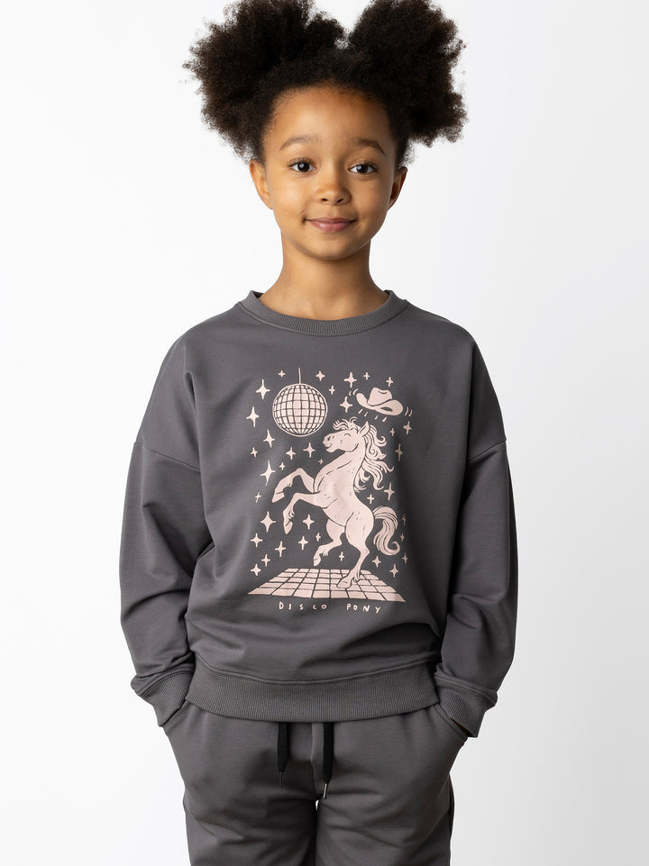 Minti kids clothing. Super cosy oversized fit crew with drop shoulder detail. 2x2 Rib at the neck, hem and cuffs. 320 Gram // 95% Cotton // 5% Elastane.