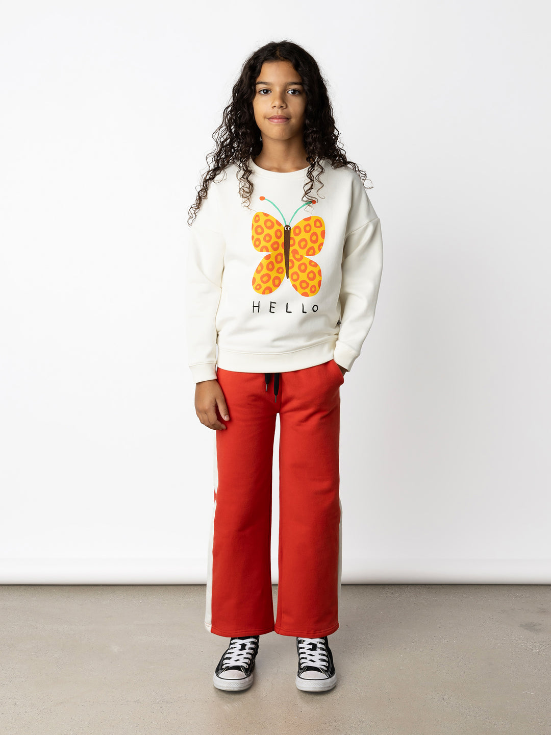 Minti kids clothing. Super cosy oversized fit crew with drop shoulder detail. 2x2 Rib at the neck, hem and cuffs. 330 Gram // Brushed Inside // 95% Cotton // 5% Elastane.