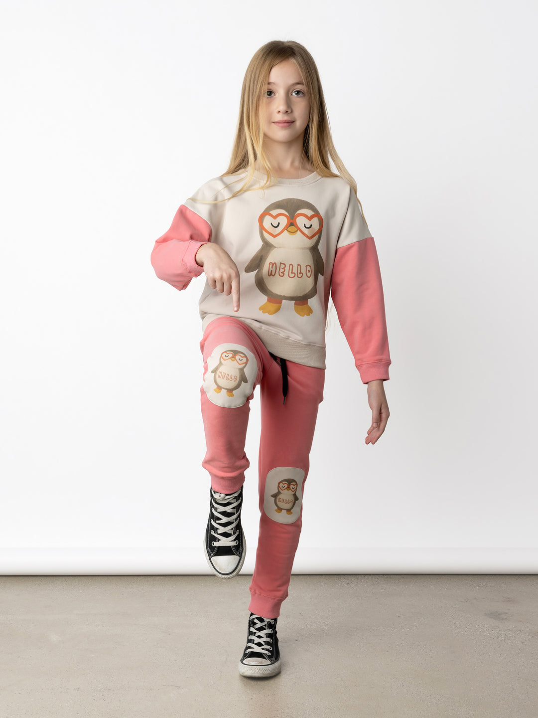 Minti kids clothing. Super cosy oversized fit crew with drop shoulder detail. 2x2 Rib at the neck, hem and cuffs. 330 Gram // Brushed Inside // 95% Cotton // 5% Elastane.