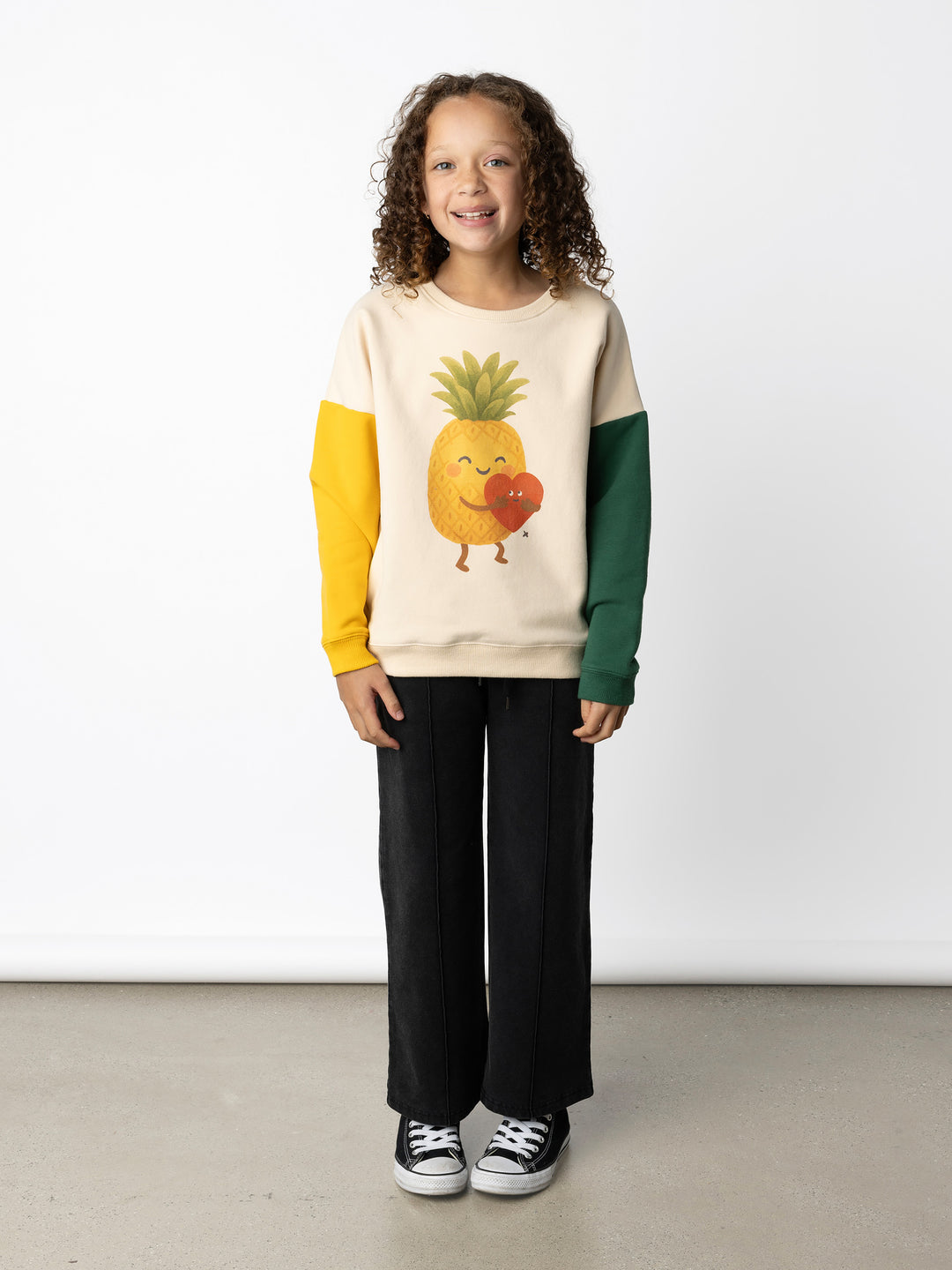 Minti Pineapple Hug Furry Crew