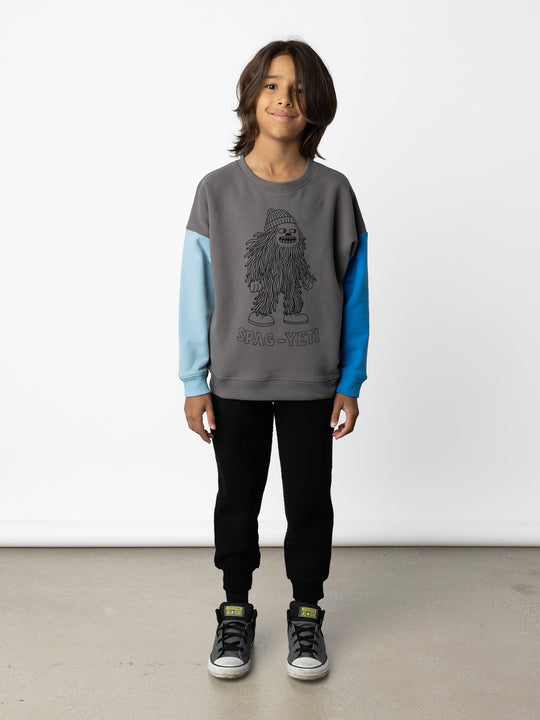 Minti kids clothing. Super cosy oversized fit crew with drop shoulder detail. 2x2 Rib at the neck, hem and cuffs. 330 Gram // Brushed Inside // 95% Cotton // 5% Elastane.
