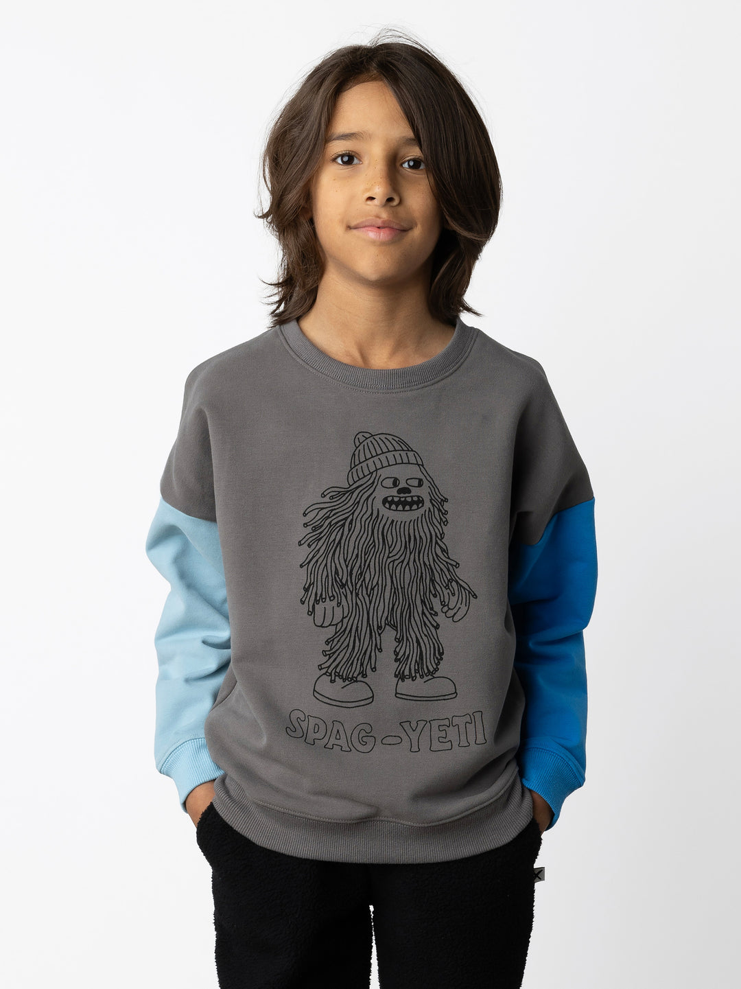Minti kids clothing. Super cosy oversized fit crew with drop shoulder detail. 2x2 Rib at the neck, hem and cuffs. 330 Gram // Brushed Inside // 95% Cotton // 5% Elastane.