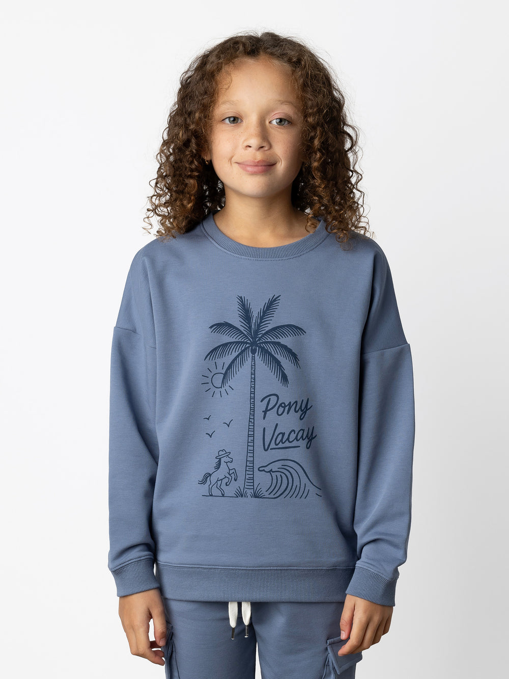 Minti kids clothing. Super cosy oversized fit crew with drop shoulder detail. 2x2 Rib at the neck, hem and cuffs. 320 Gram // 95% Cotton // 5% Elastane.