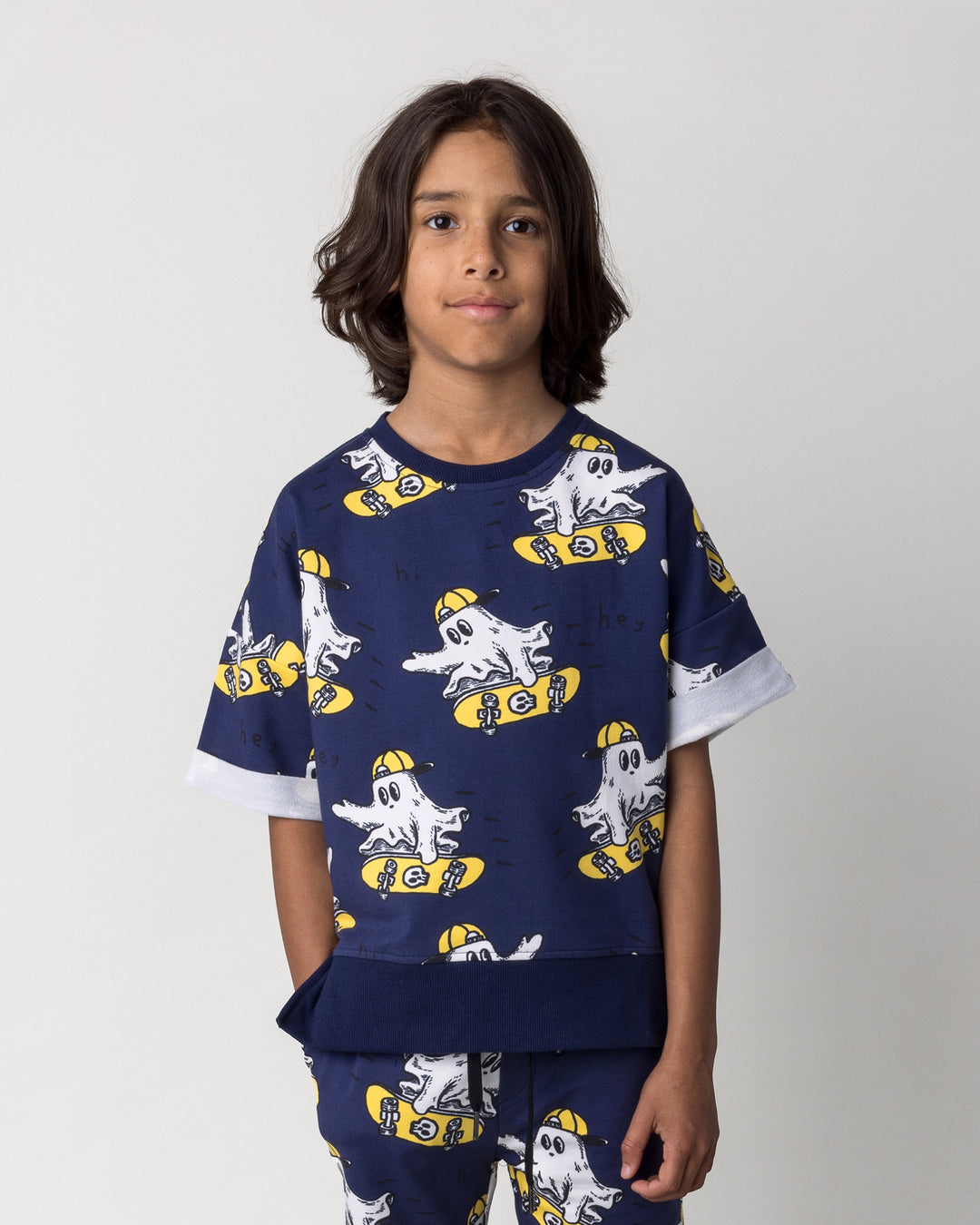 Close up of the Skate Ghost Short Sleeve Crew in dark blue on a kid, front view