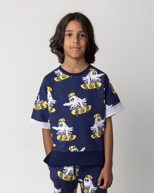Close up of the Skate Ghost Short Sleeve Crew in dark blue on a kid, front view