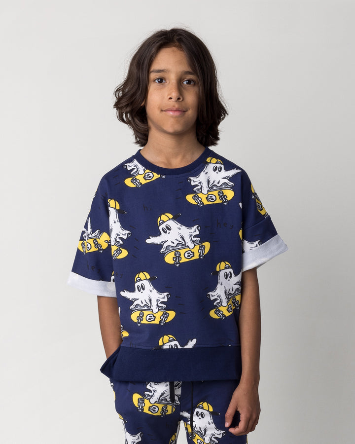 Close up of the Skate Ghost Short Sleeve Crew in dark blue on a kid, front view