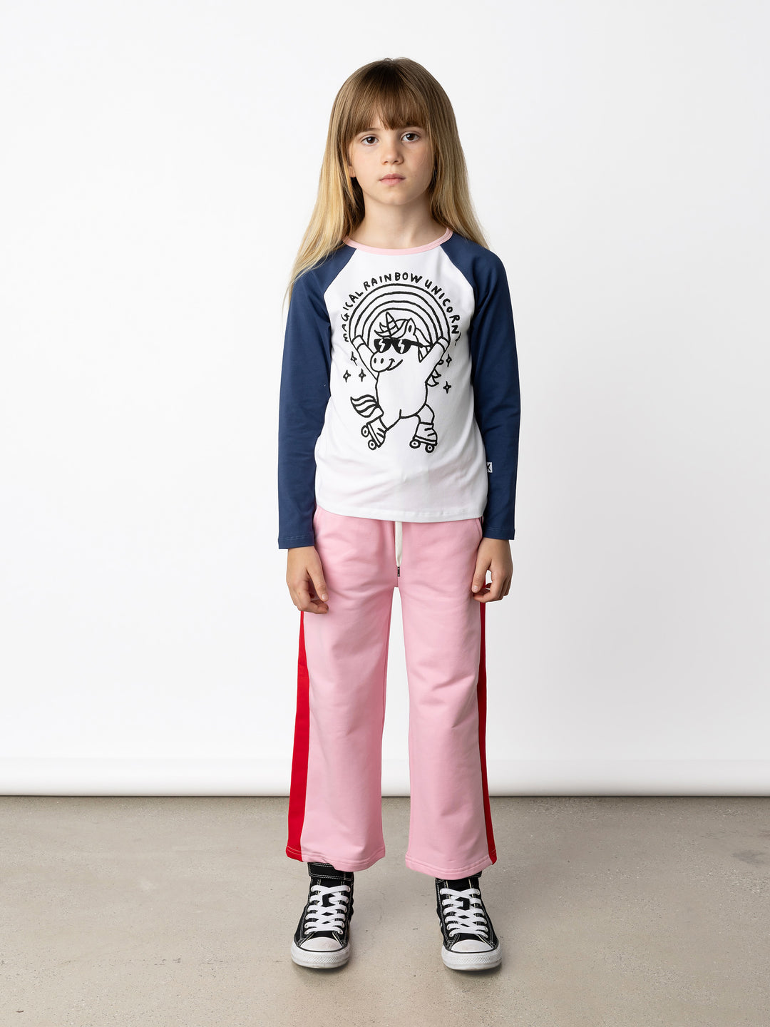 Minti kids clothing. Luxe raglan tee with contrast sleeves and neck. 190 Gram // 95% Cotton // 5% Elastane.