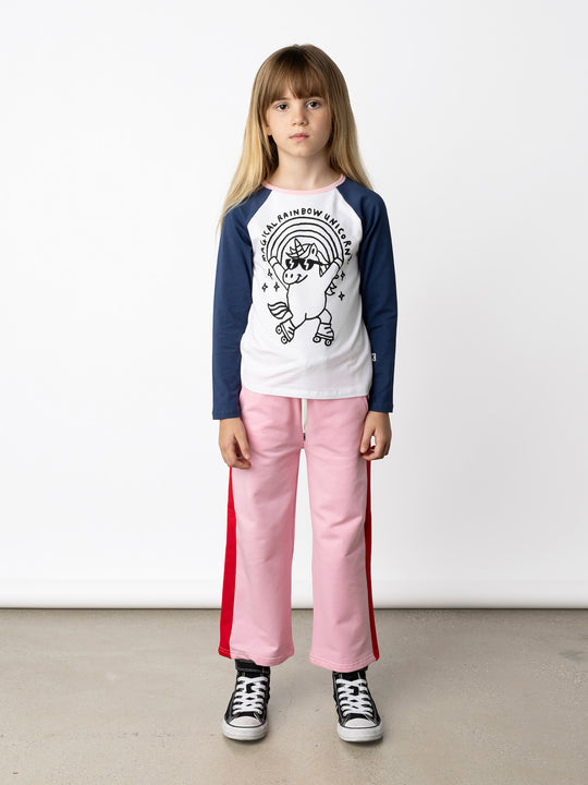 Minti kids clothing. Luxe raglan tee with contrast sleeves and neck. 190 Gram // 95% Cotton // 5% Elastane.