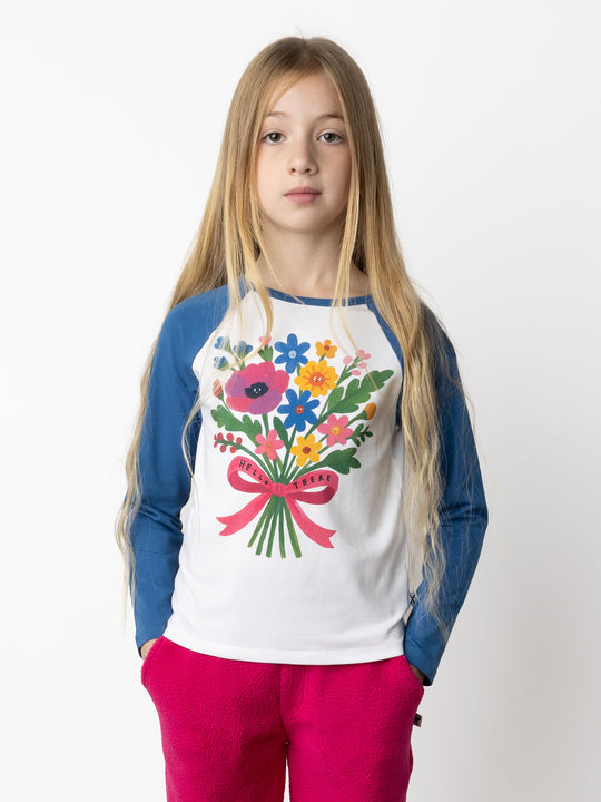 Minti kids clothing. Luxe raglan tee with contrast sleeves and neck. 190 Gram // 95% Cotton // 5% Elastane.