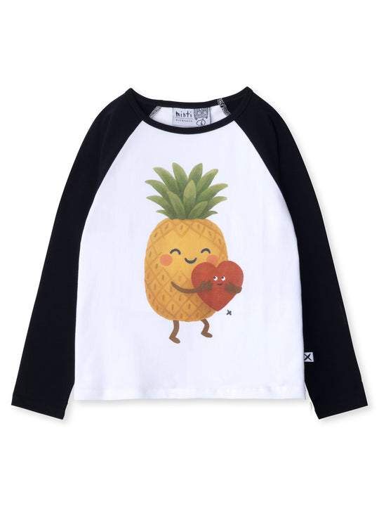 Minti kids clothing. Luxe raglan tee with contrast sleeves and neck. 190 Gram // 95% Cotton // 5% Elastane.