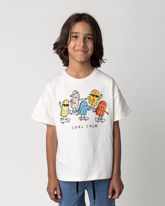 Close up of the Cool Crew Tee in cream on a kid, front view