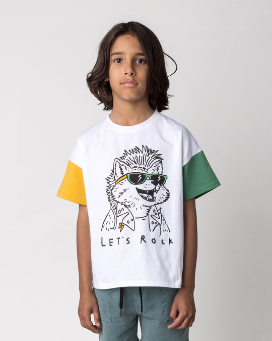 Close up of the Werewolf Rockstar Tee in off white, mustard and turf on a kid, front view