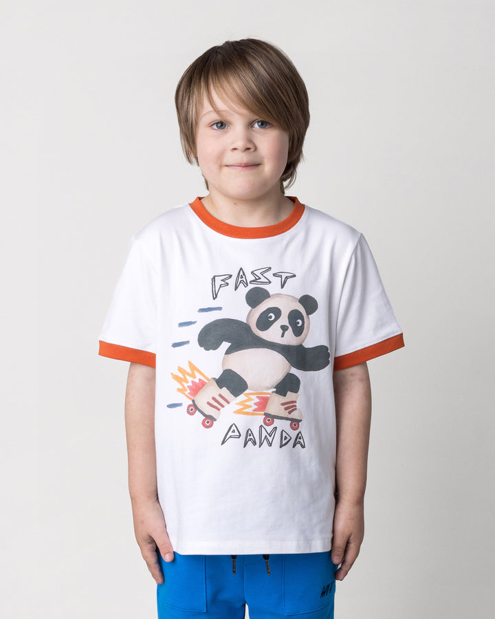Close up of the Fast Panda Tee in white and orange on a kid, front view