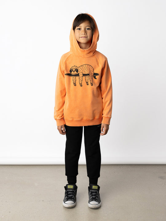 Minti kids clothing. Super comfy lightweight hoodie with side pockets and higher neck. 260 Gram // 95% Cotton // 5% Elastane.