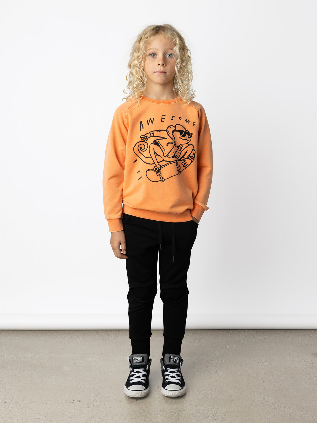 Minti kids clothing. Comfy lightweight raglan crew in super cool washed terry. 260 Gram // 95% Cotton // 5% Elastane.
