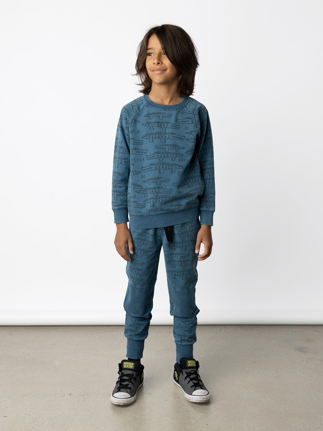 Minti kids clothing. Comfy lightweight raglan crew in super cool washed terry. 260 Gram // 95% Cotton // 5% Elastane.