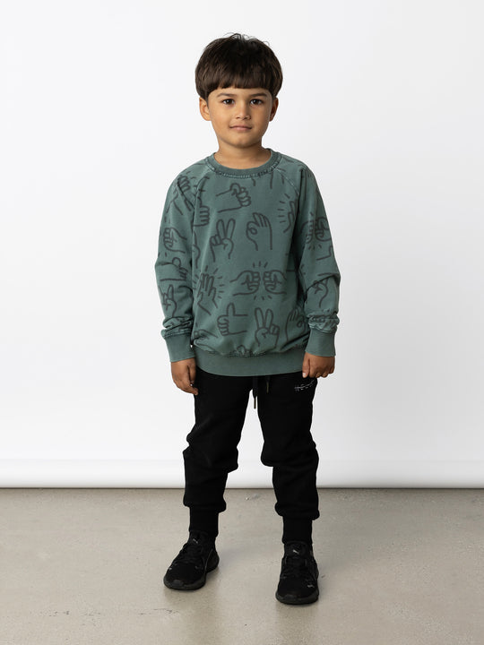 Minti kids clothing. Comfy lightweight raglan crew in super cool washed terry. 260 Gram // 95% Cotton // 5% Elastane.