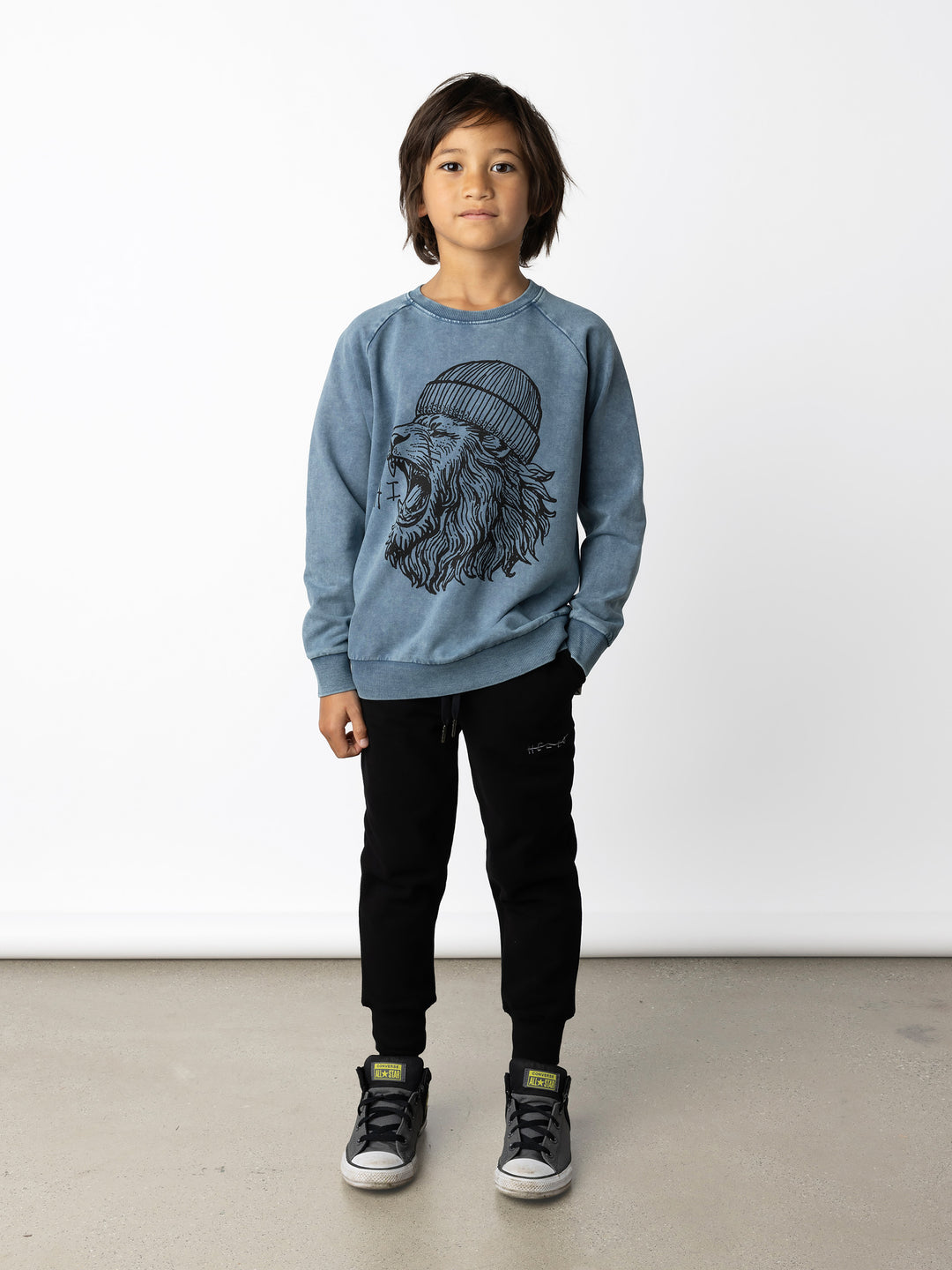 Minti kids clothing. Comfy lightweight raglan crew in super cool washed terry. 260 Gram // 95% Cotton // 5% Elastane.