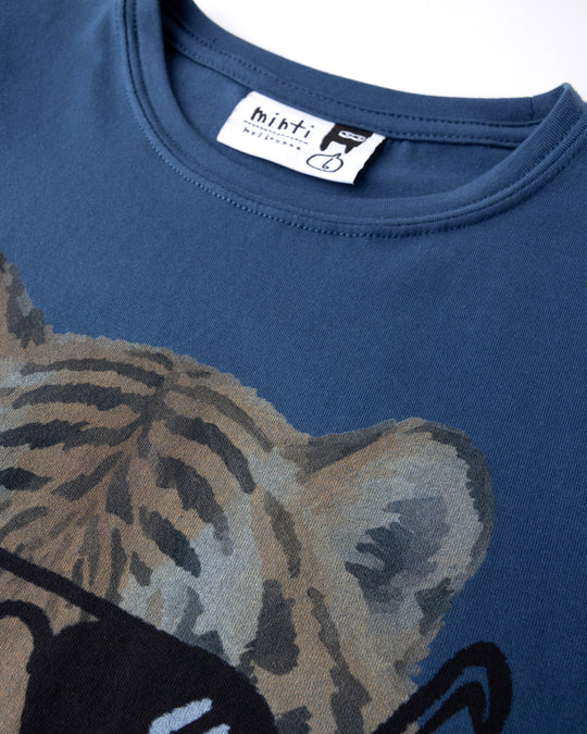 Close up detail of the Headphones Tiger Tee in midnight