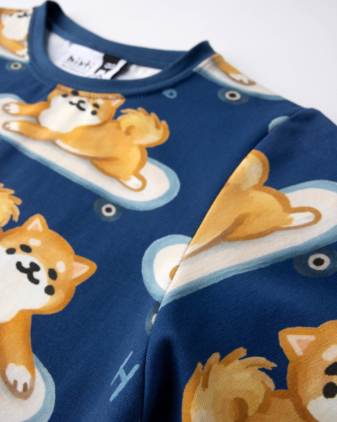 Close up of the Skate Puppy Tee print in midnight