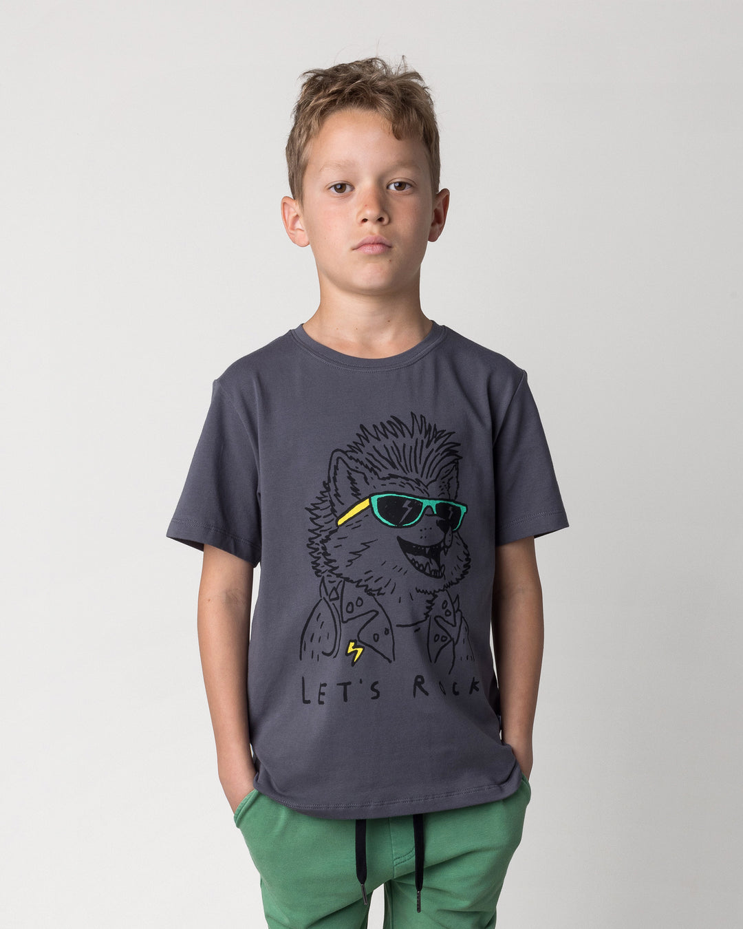 Close up of the Werewolf Rockstar Tee in dark grey on a kid, front view