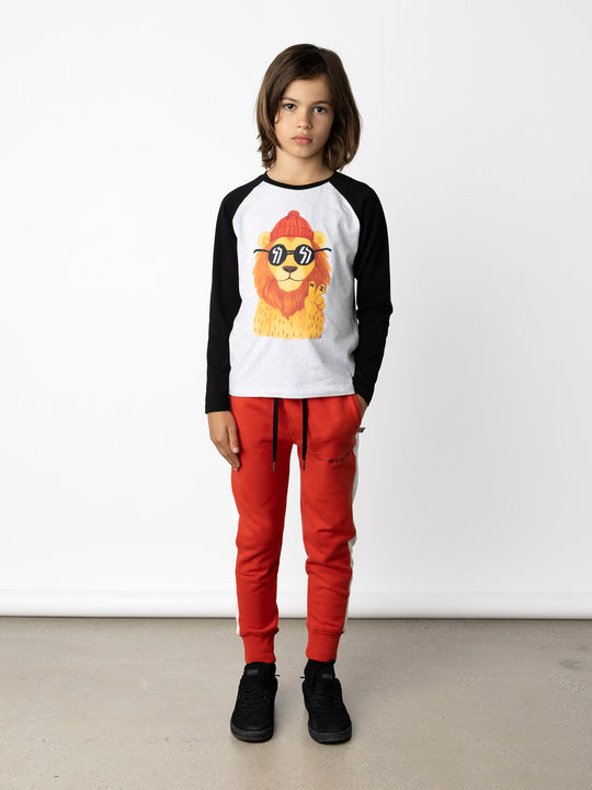 Minti kids clothing. Luxe raglan tee with contrast sleeves and neck. 190 Gram // 95% Cotton // 5% Elastane.