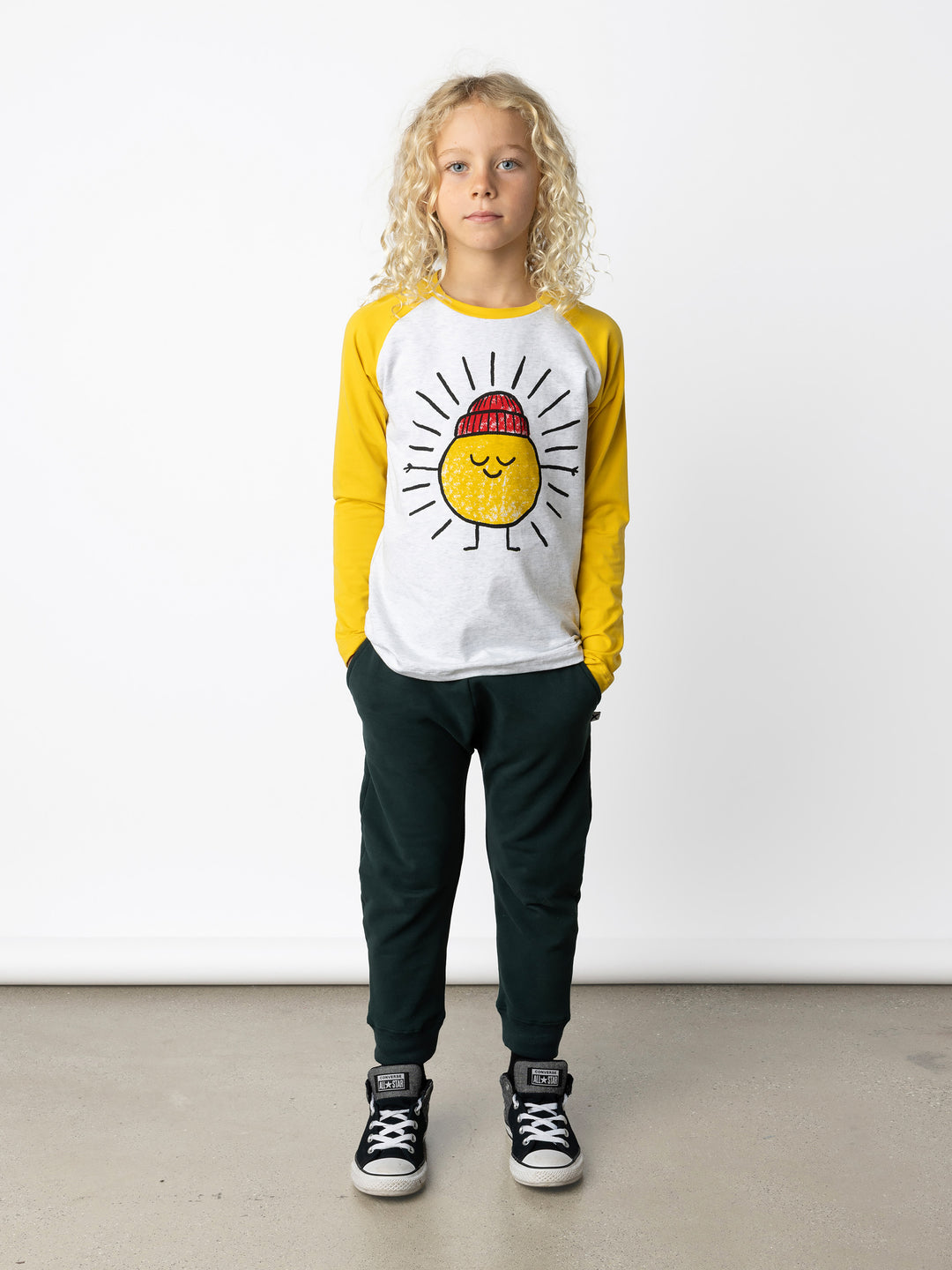 Minti kids clothing. Luxe raglan tee with contrast sleeves and neck. 190 Gram // 95% Cotton // 5% Elastane.