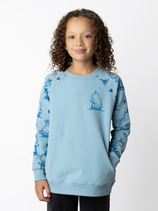 Minti kids clothing. Super comfy crew with rounded side pockets. 330 Gram // Brushed Inside // 95% Cotton // 5% Elastane.