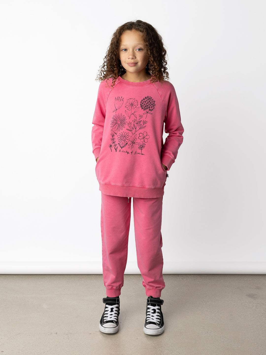 Minti kids clothing. Super comfy crew with rounded side pockets. 330 Gram // Brushed Inside // 95% Cotton // 5% Elastane.
