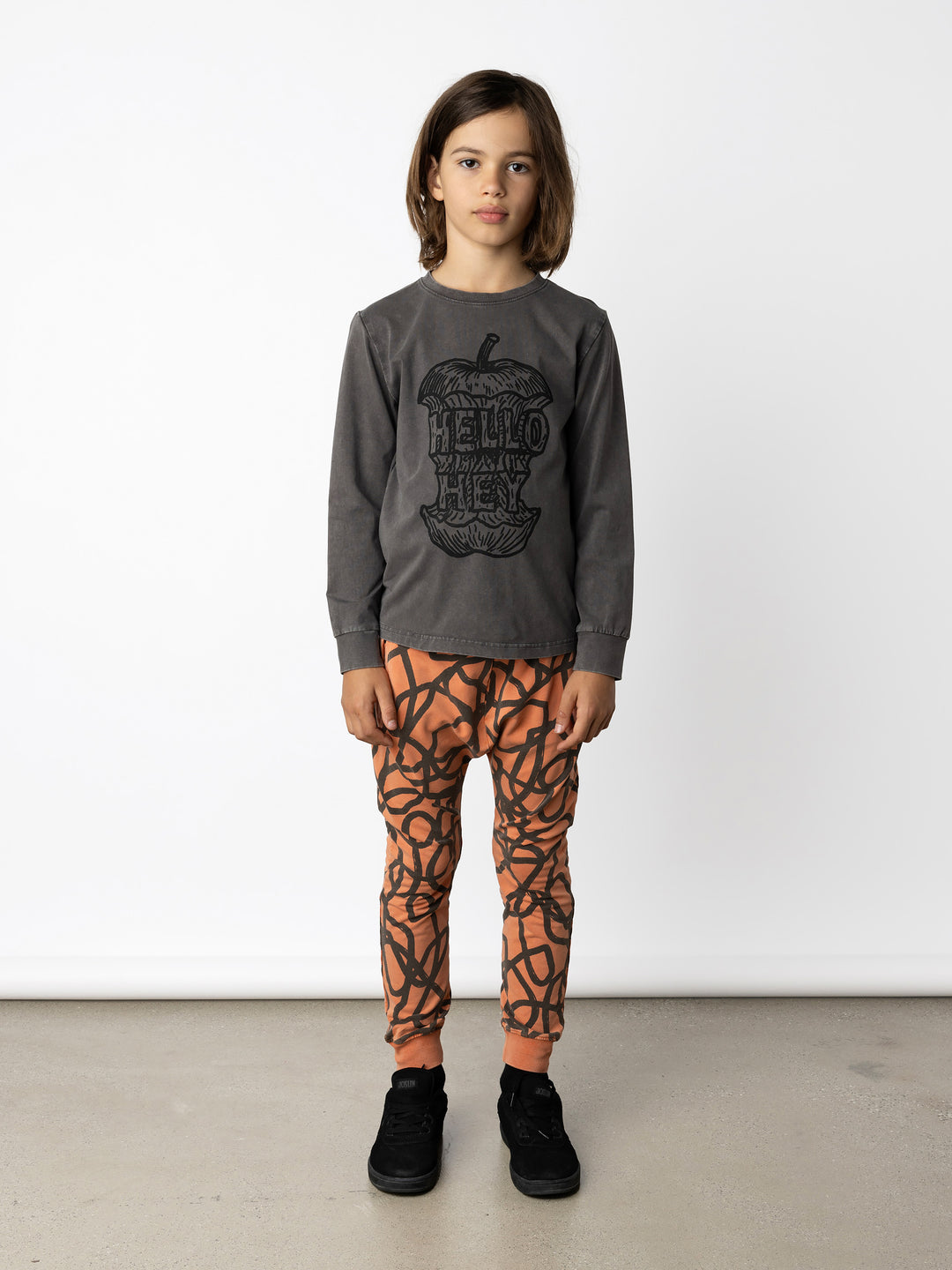 Minti kids clothing. Super luxe tee with self cuffs. 190 Gram // 95% Cotton // 5% Elastane.