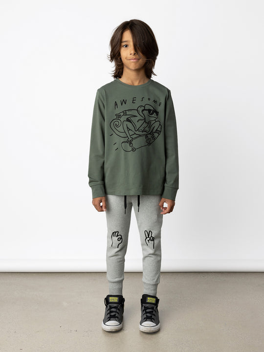 Minti kids clothing. Super luxe tee with self cuffs. 190 Gram // 95% Cotton // 5% Elastane.