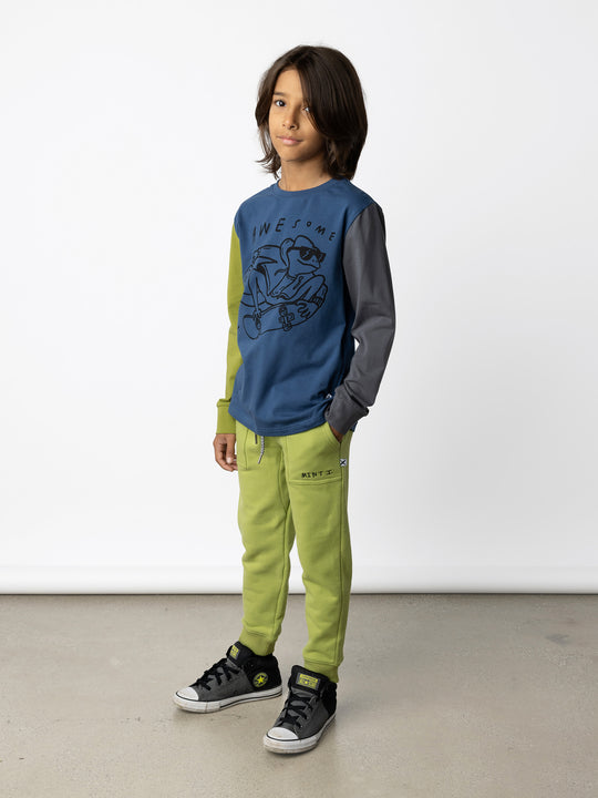 Minti kids clothing. Super luxe tee with self cuffs. 190 Gram // 95% Cotton // 5% Elastane.