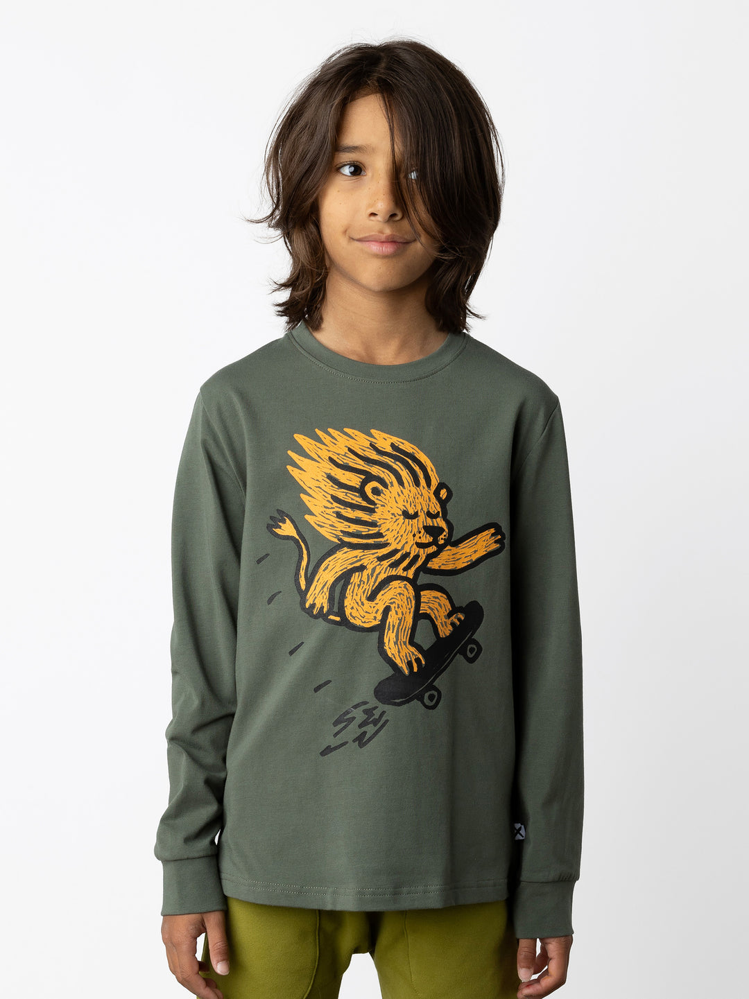 Minti kids clothing. Super luxe tee with self cuffs. 190 Gram // 95% Cotton // 5% Elastane.