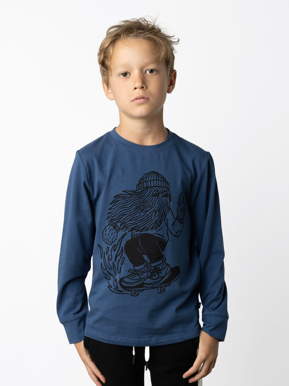 Minti kids clothing. Super luxe tee with self cuffs. 190 Gram // 95% Cotton // 5% Elastane.