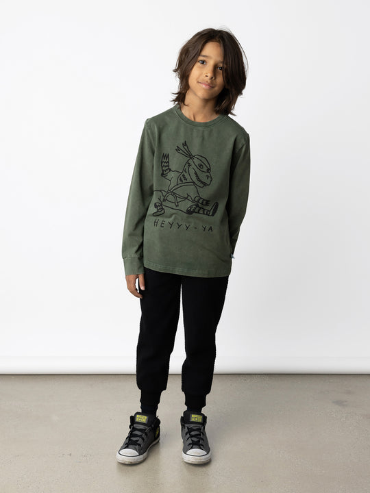 Minti kids clothing. Super luxe tee with self cuffs. 190 Gram // 95% Cotton // 5% Elastane.