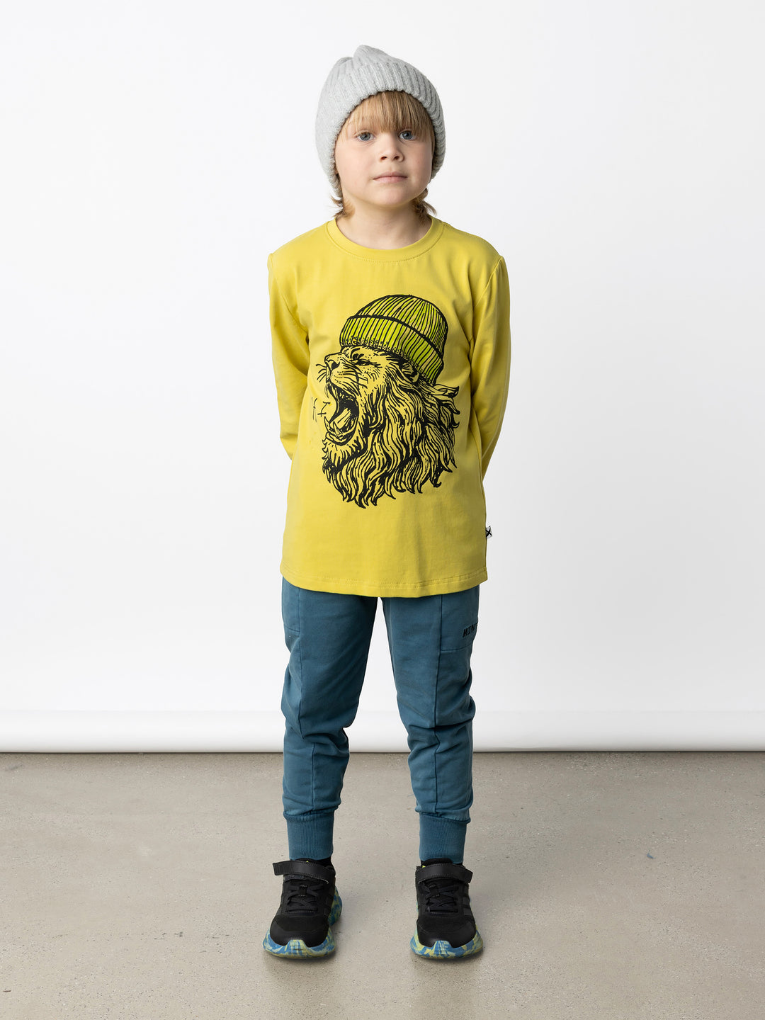 Minti kids clothing. Super luxe tee with self cuffs. 190 Gram // 95% Cotton // 5% Elastane.