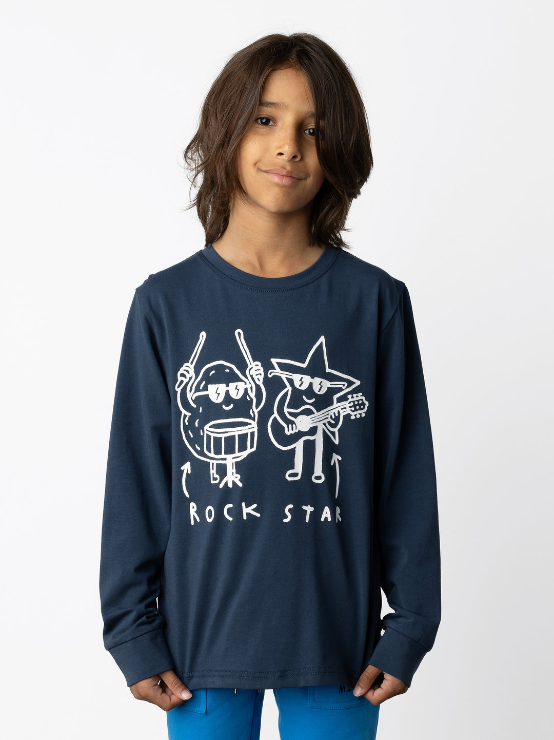 Minti kids clothing. Super luxe tee with self cuffs. 190 Gram // 95% Cotton // 5% Elastane.