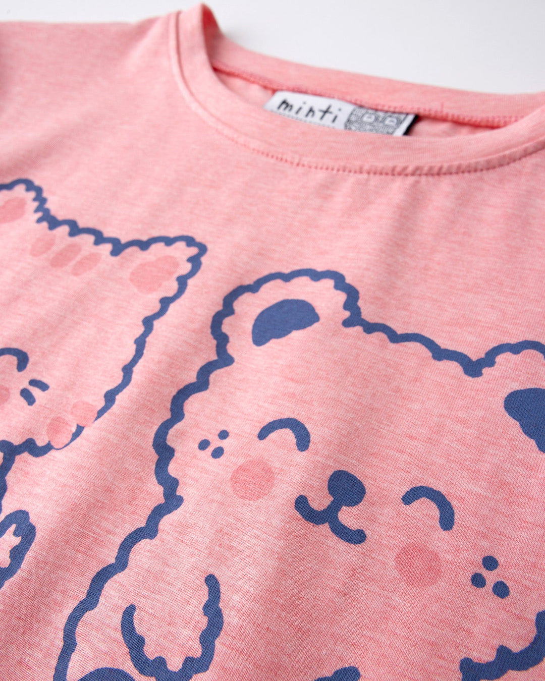 Close up of the Hi Cat Bear Tee print in strawberry marle